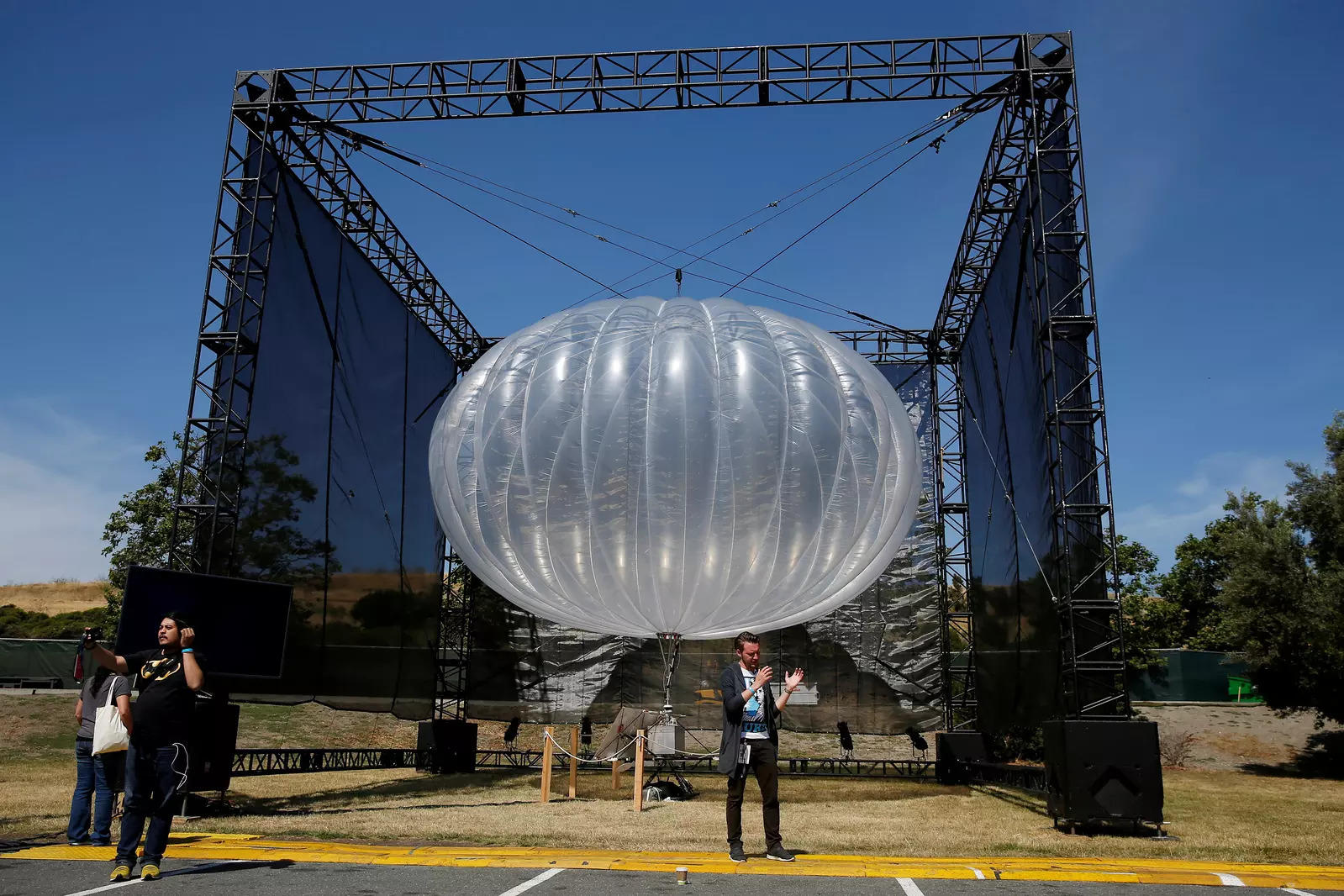 Google parent Alphabet is shutting down its 'balloon internet company' - Latest News