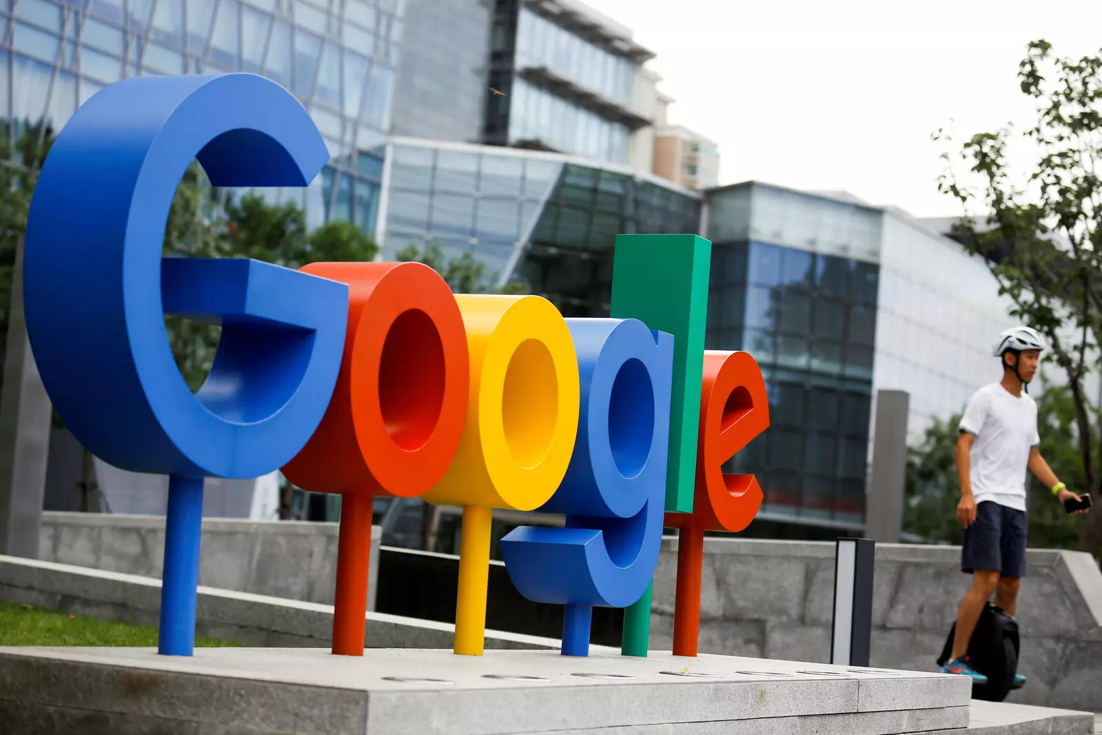 google: To insure its cloud users, Google partners with Allianz, Munich Re - Latest News