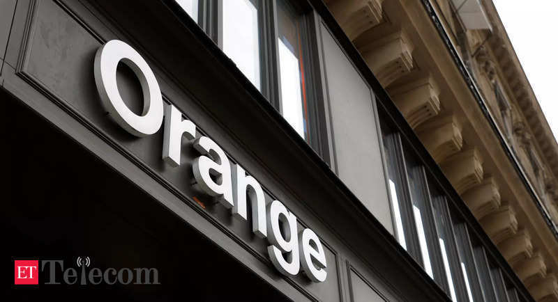 Orange boss called in by French interior minister over outage