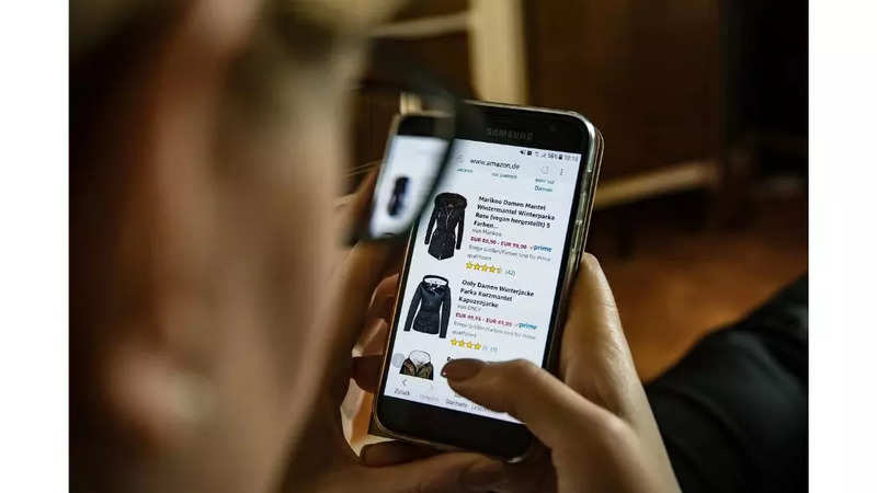 Online shoppers, 5 things you should not miss while buying during sales