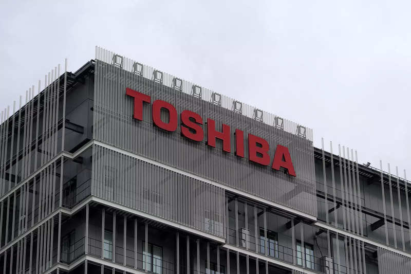 Toshiba's spin-off plan up against much opposition at Thursday's shareholder vote