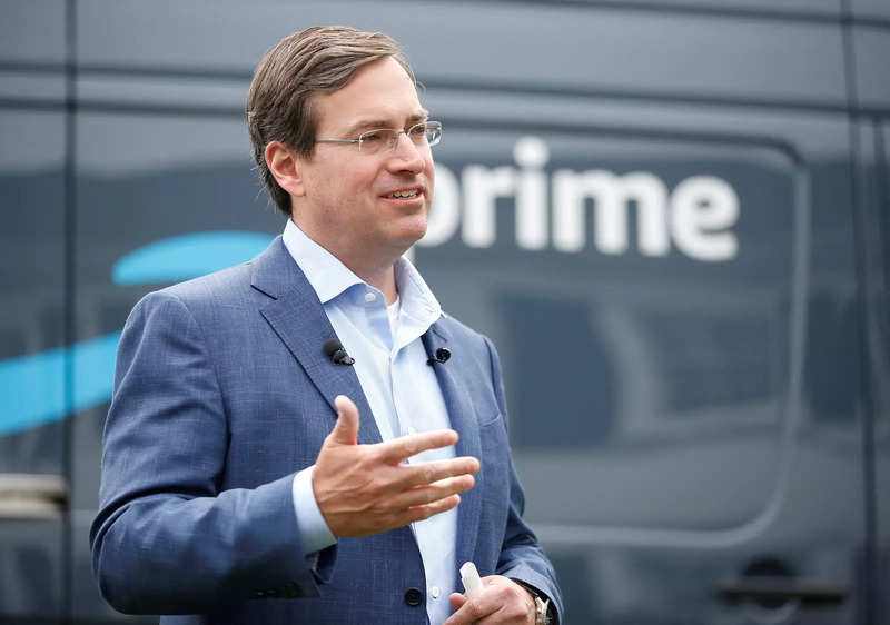 Amazon's consumer chief Dave Clark to join logistics startup Flexport as CEO